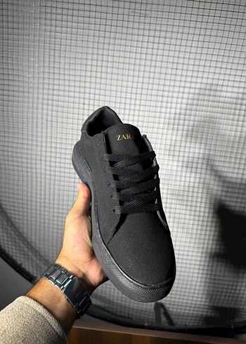 Zara Siyah Minimal Sneaker