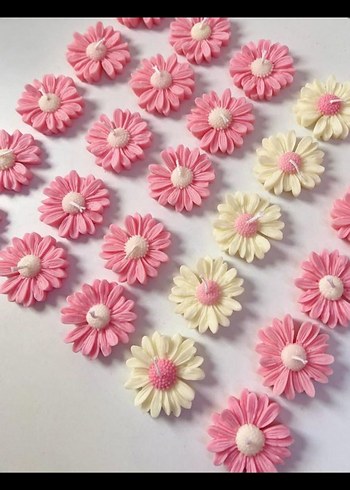 Zara Home Papatya Şeklinde Beyaz Mum