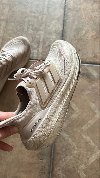 Adidas Adidas koşu ayakkabısı çok az kullanıldı koşu yapilmadi