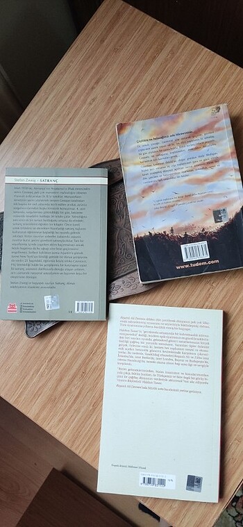  Beden Tudem ,Yapı Kredi ve kırmızı kedi yayınları 3adet kitap