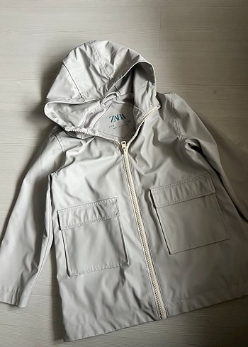 Zara 8 Yaş