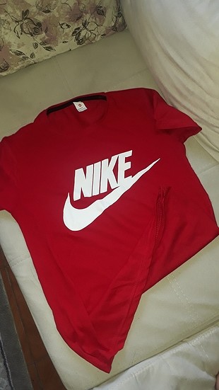 Nike Kırmızı niue 