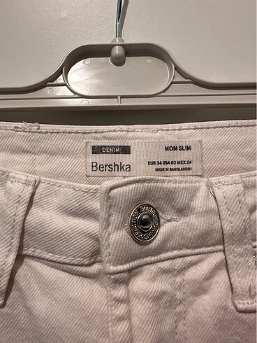 xs Beden Bershka mom jean