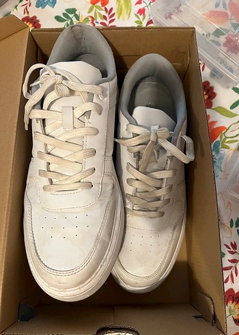Beyaz Sneakers Rahat