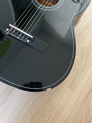 Beden Renk Gitar