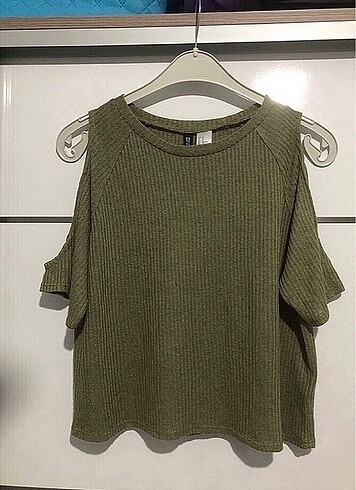H&M Omuz detay bluz
