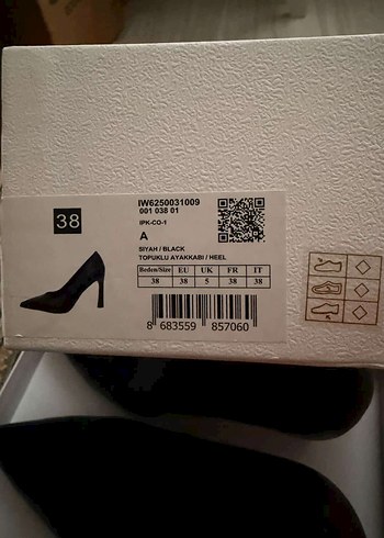 Kadın Siyah Stiletto Topuklu Modern Klasik Ayakkabı - Görsel 4