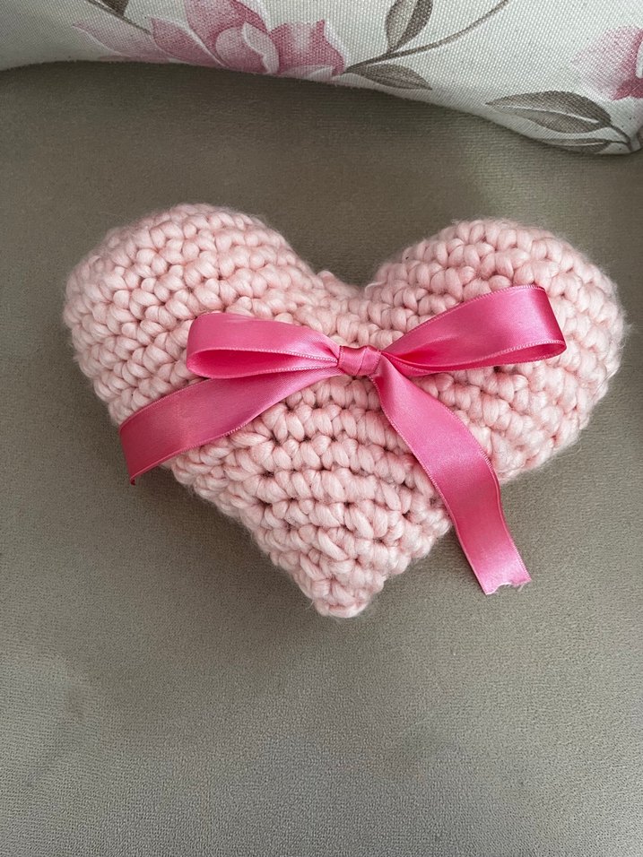 Sevgililer Günü Hediyesi Pembe Kalpli Pinterest Yastık - Görsel 3