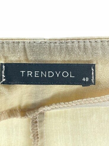 40 Beden çeşitli Renk Trendyol & Milla Mini Şort %70 İndirimli.