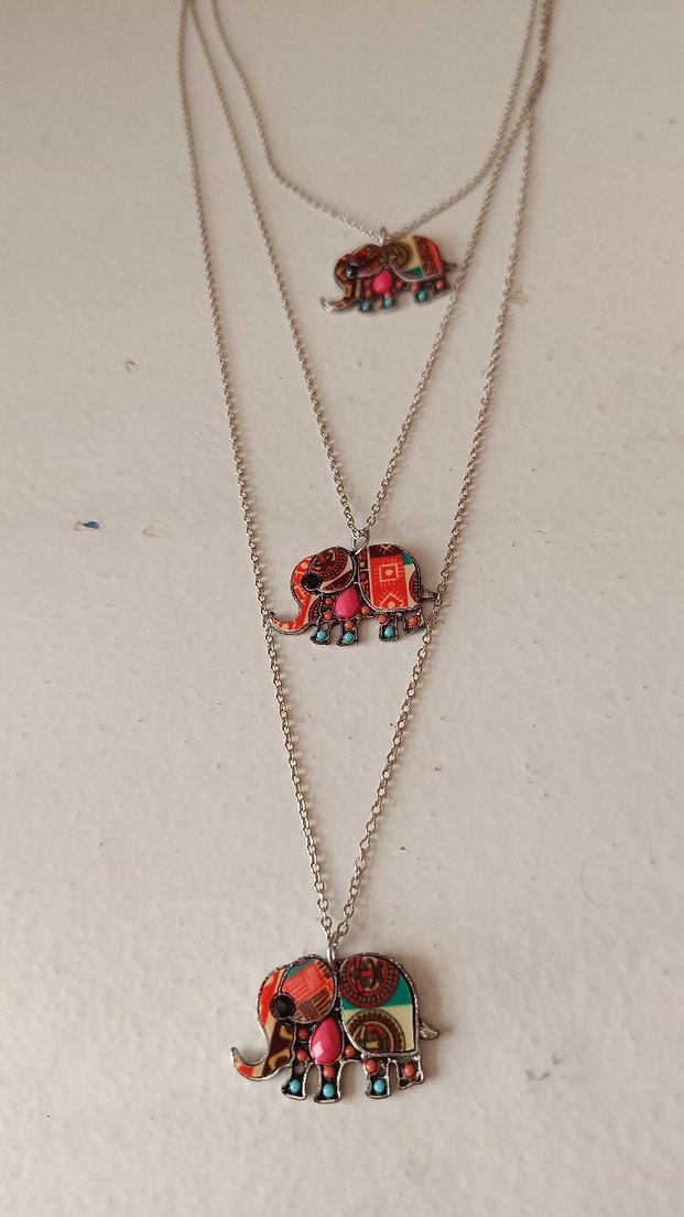 Renkli Mini Fil Figürlü Kolye - Görsel 3