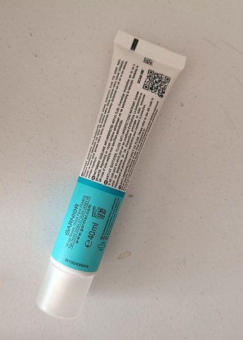 Garnier BHA + Niacinamide Güneş Koruyucu SPF 50+ - Görsel 2