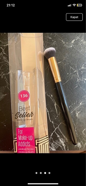 Real Techniques Nascita kapatıcı fırçası concealer 136 no