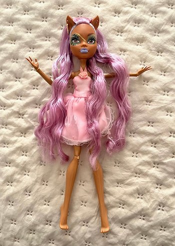 Beden Monster high