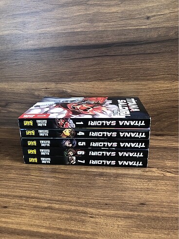 Titana Saldırı Set 1-4-5-6-7 Türkçe Manga