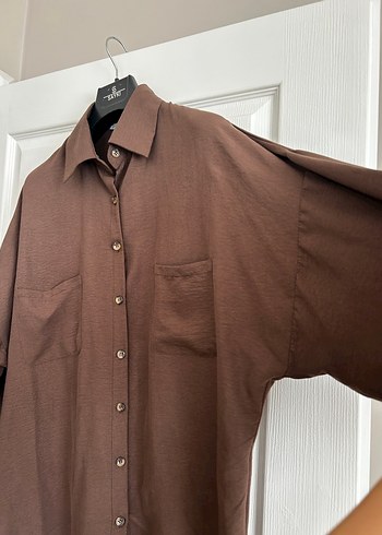 Düğmeli Kahverengi Keten Kadın Gömlek - Görsel 3