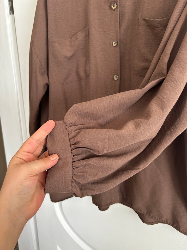 Düğmeli Kahverengi Keten Kadın Gömlek - Görsel 2