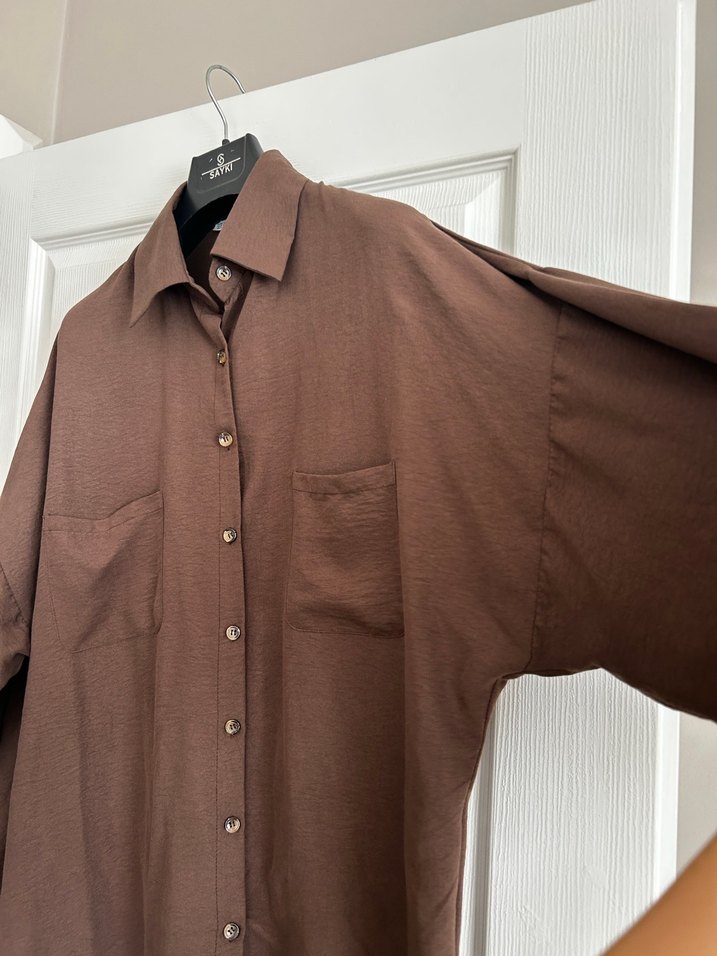 Düğmeli Kahverengi Keten Kadın Gömlek - Görsel 3