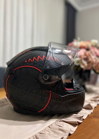 LS2 Siyah Baskılı Motosiklet Kaskı - Görsel 3