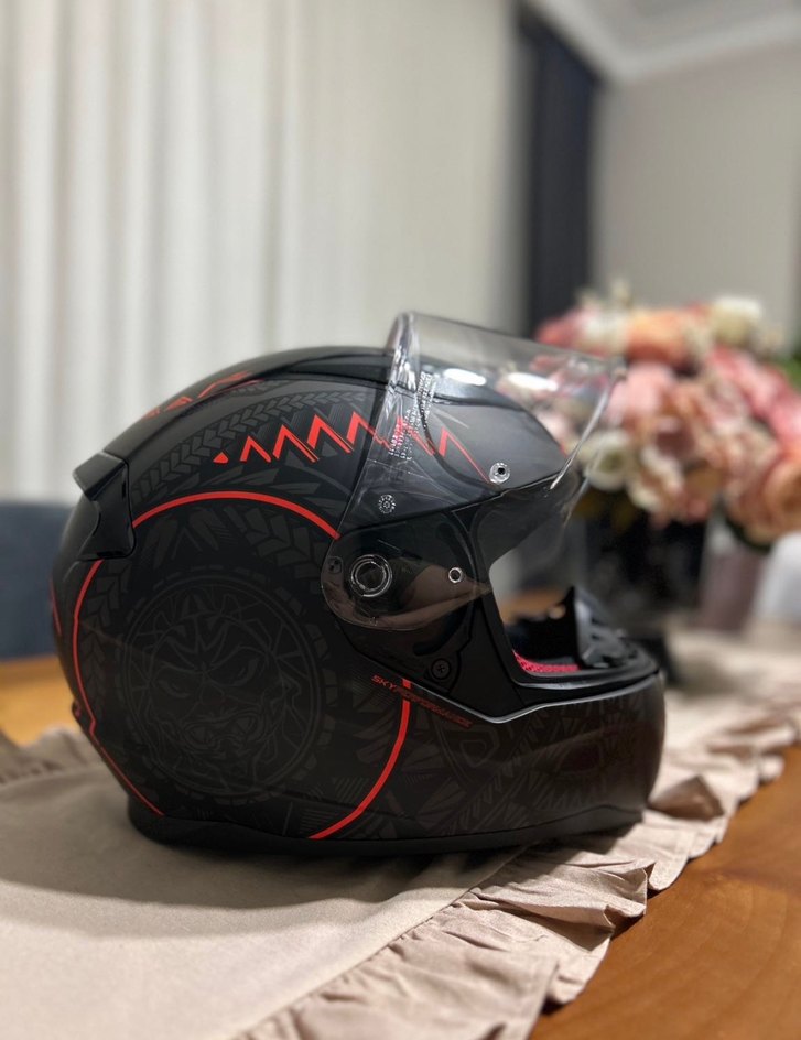 LS2 Siyah Baskılı Motosiklet Kaskı - Görsel 3