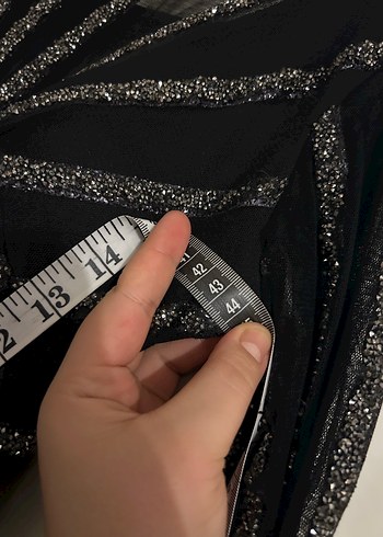 Uzun Kollu Siyah Pilili V Yaka Abiye Elbise - Görsel 6