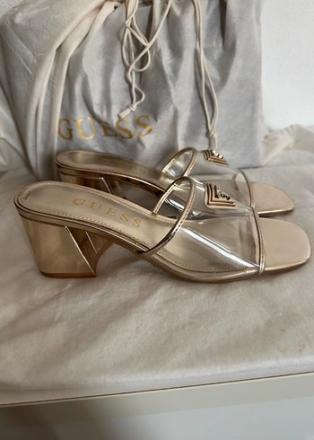 Guess Altın Renkli Kadın Blok Topuk Terlik - Görsel 4