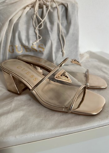 Guess Altın Renkli Kadın Blok Topuk Terlik - Görsel 7