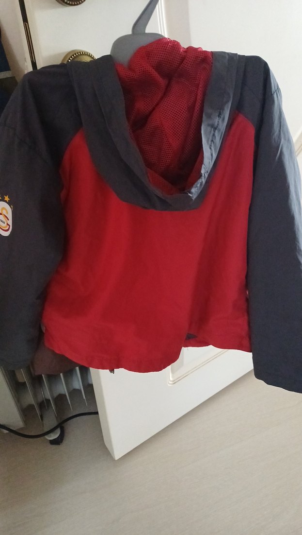 Koyu Kırmızı Fermuarlı Erkek Çocuk Yağmurluk - Görsel 3