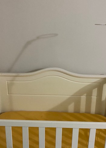 Beyaz Ahşap Bebek Beşiği - Görsel 2