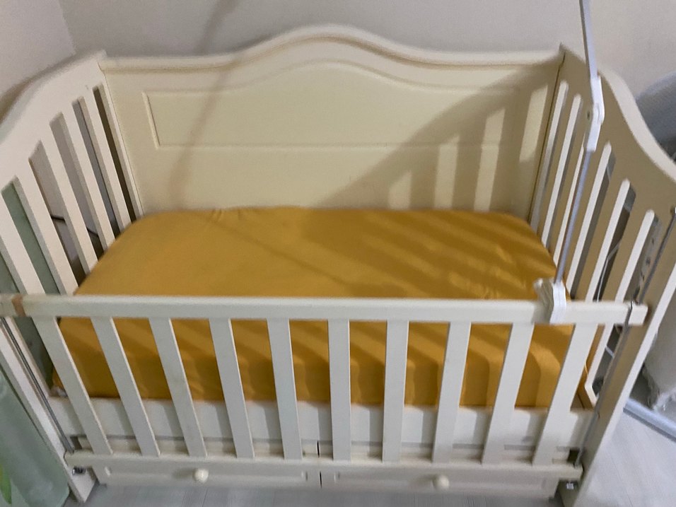 Beyaz Ahşap Bebek Beşiği - Görsel 4