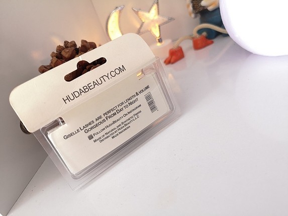 Huda Beauty takma kirpik 