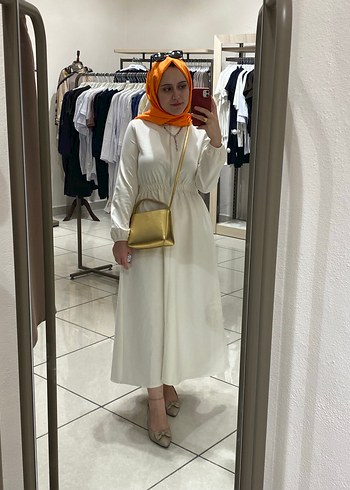 s Beden Beyaz Uzun Kollu Yüksek Yakalı Elbise