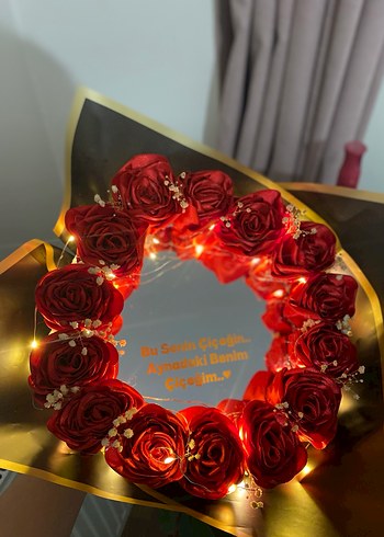 Işıklı Kırmızı solmayan gül bu senin çiçeğin aynadaki benim - Görsel 2