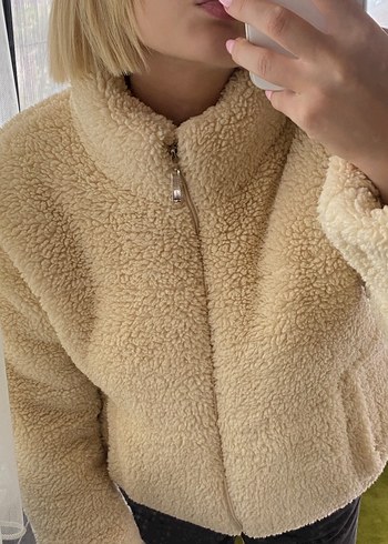 m Beden ten rengi Renk Bej Peluş Detaylı Rahat Kesim Kadın Mont