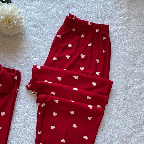 Diğer Kırmızı kalpli pijama