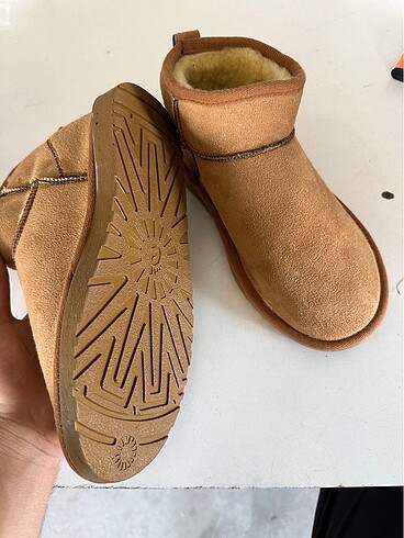 37 Beden Ugg içi yastıklı