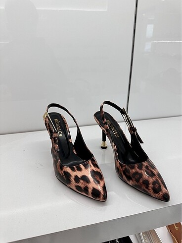Zara Arkası açık leopar Stiletto ayakkabı