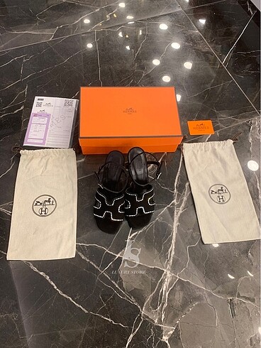 Hermes 36-41