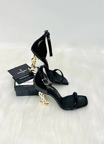 Yves Saint Laurent YSL TOPUKLU AYAKKABI