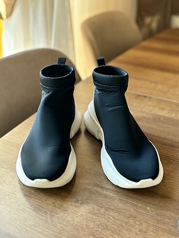 36 Beden Zara çorap ayakkabı