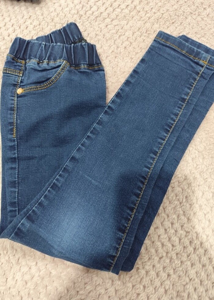 Kot pantolon kız - Görsel 2