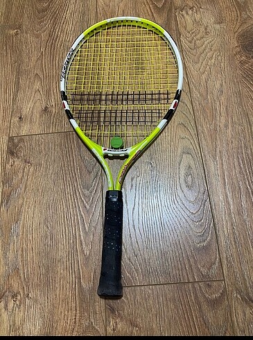 Babolat 25 inç tenis raketi