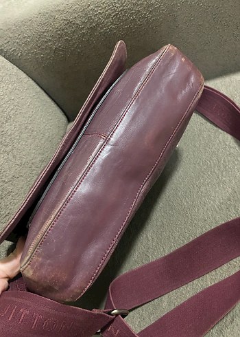 Louis Vuitton Bordo Deri unisex Çanta (orijinal) - Görsel 4