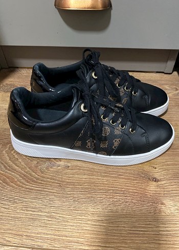 GUESS Siyah Kadın SNEAKERS Ayakkabı (ORJİNAL) - Görsel 3