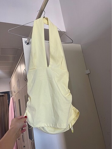 zara butter yellow bluz