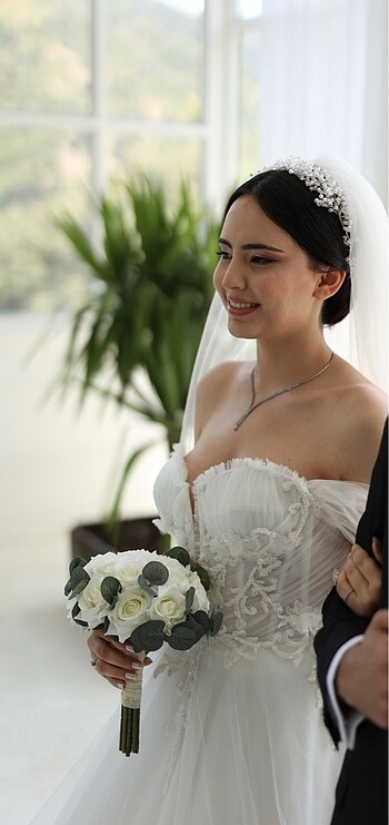 Diğer Taç ( Pelin Akgül)