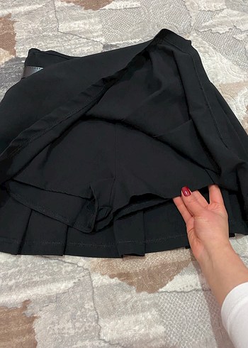 Kemer Detaylı Siyah Mini  Etek - Görsel 3