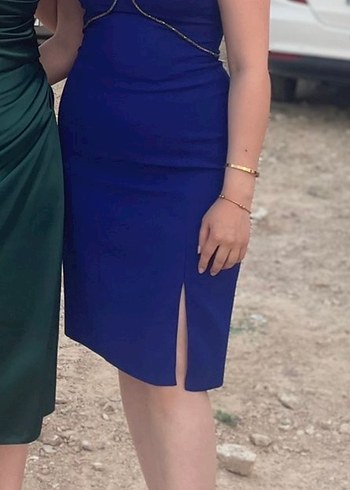 Mavi Zincir Detaylı V Yaka Midi Elbise - Görsel 2