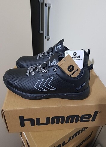 39 Beden SIFIR ETİKETLİ ORJİNAL HUMMEL SPOR AYAKKABI