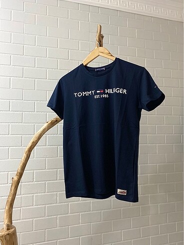 TOMMY HILFIGER T-Shirt