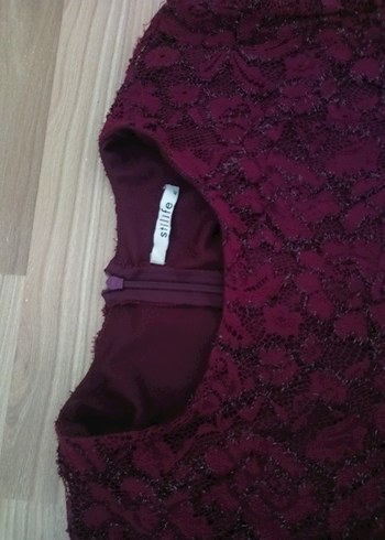 Bordo Dantel İşlemeli V Yaka Midi Elbise